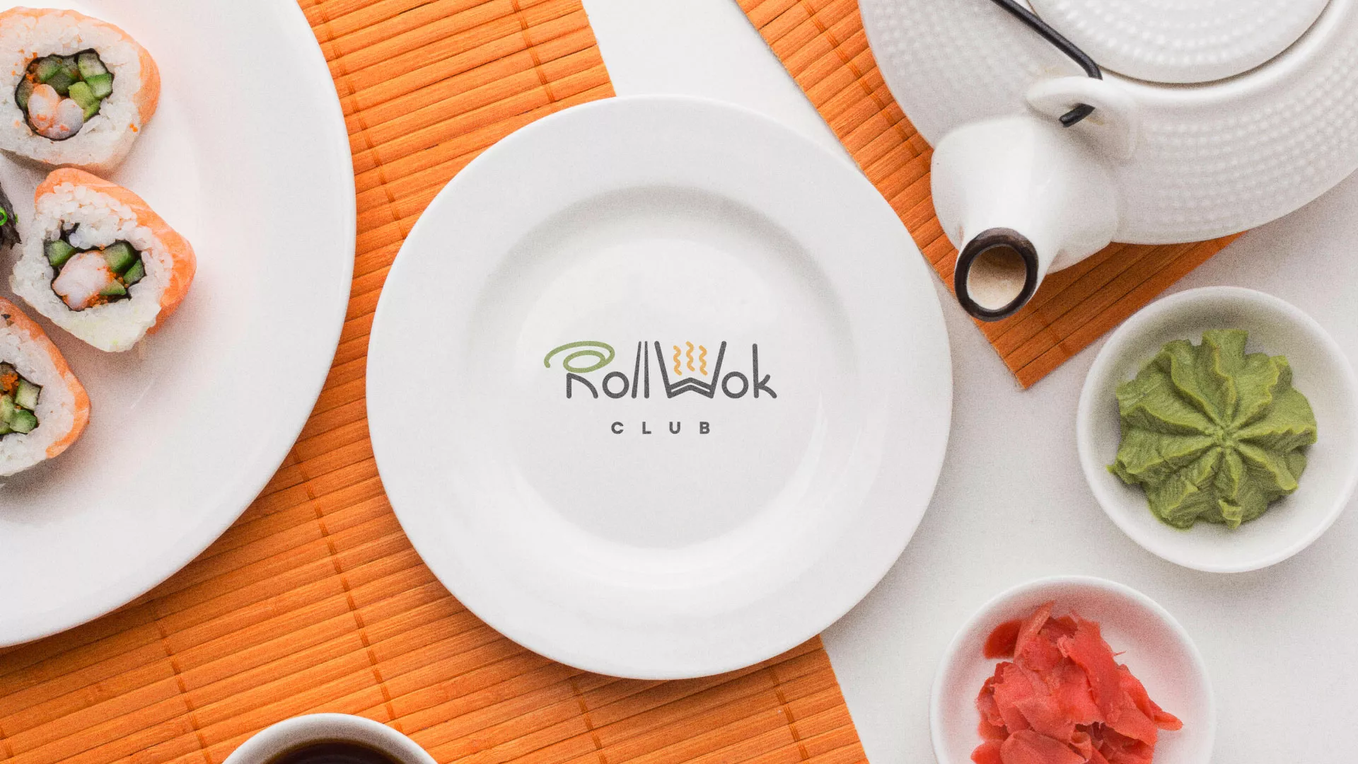 Разработка логотипа и фирменного стиля суши-бара «Roll Wok Club» в Чебоксарах